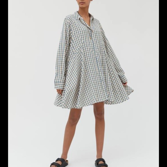 Long Sleeve Dress - Picture 4 of 4